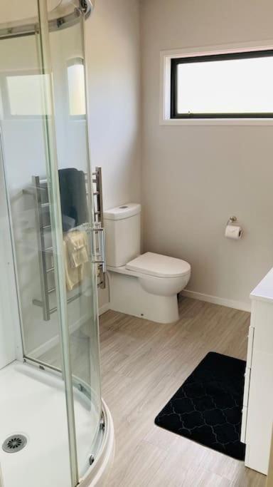 Maymorn Orchard Suites Upper Hutt Ngoại thất bức ảnh